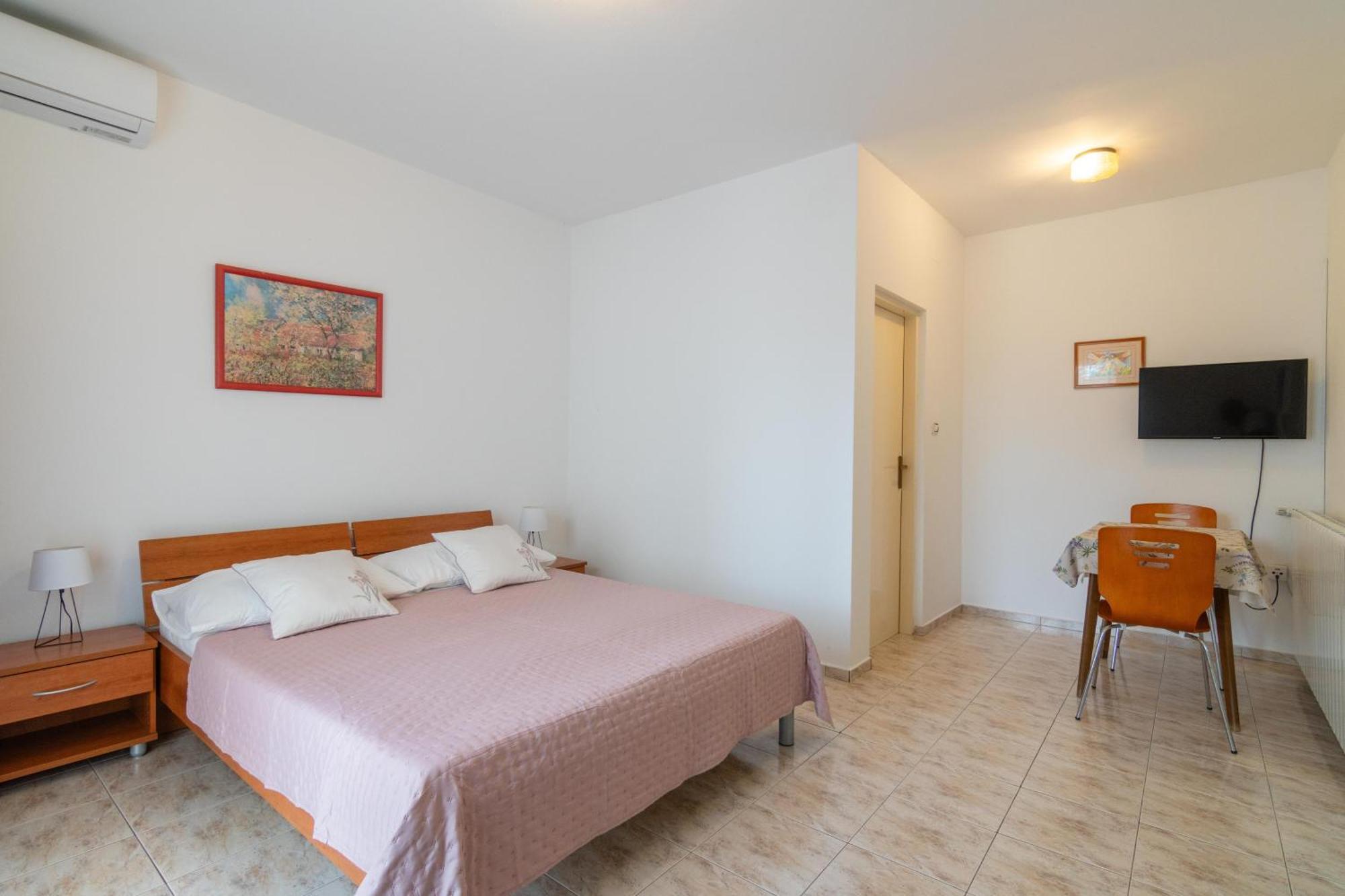 Apartments With A Parking Space Mandre, Pag - 18748 Kolan Extérieur photo
