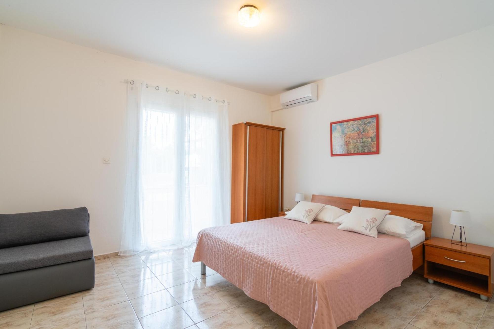 Apartments With A Parking Space Mandre, Pag - 18748 Kolan Extérieur photo